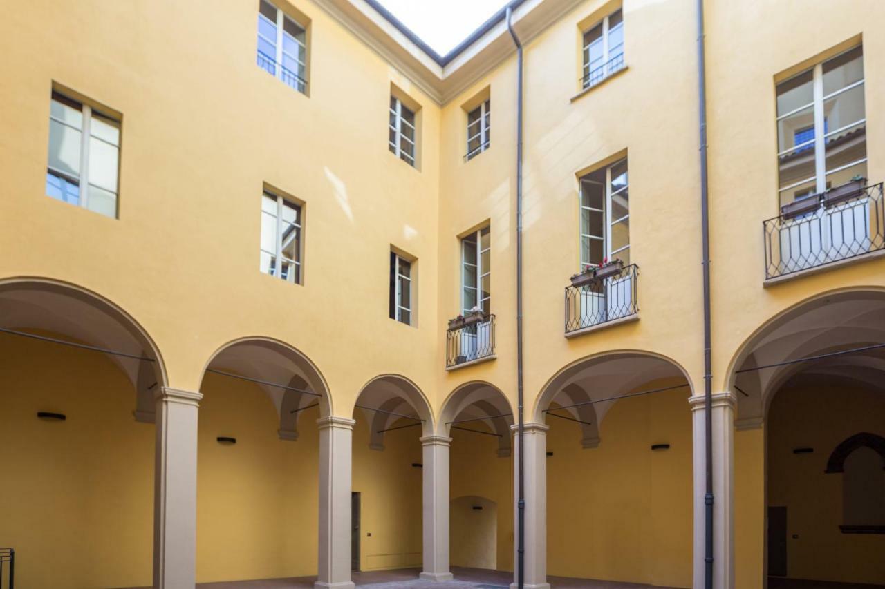 Palazzo Bocchi - The Place Apartments Bologna Exterior foto